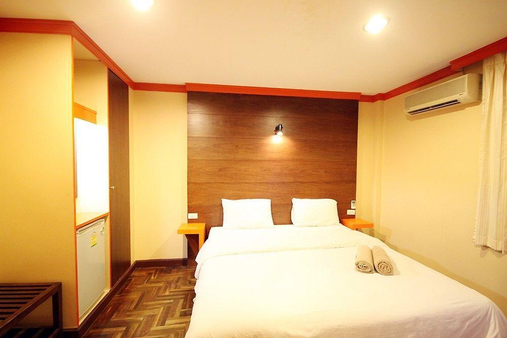 The Palm Delight Lodge Jomtien Beach Exterior photo